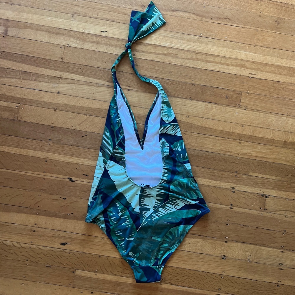 Princess Tam tam wear Lemonade deep v-neck halter matte botanical leaf swimsuit - Picture 3 of 6